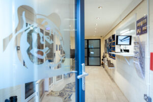 Trade Counter for Windows and Doors